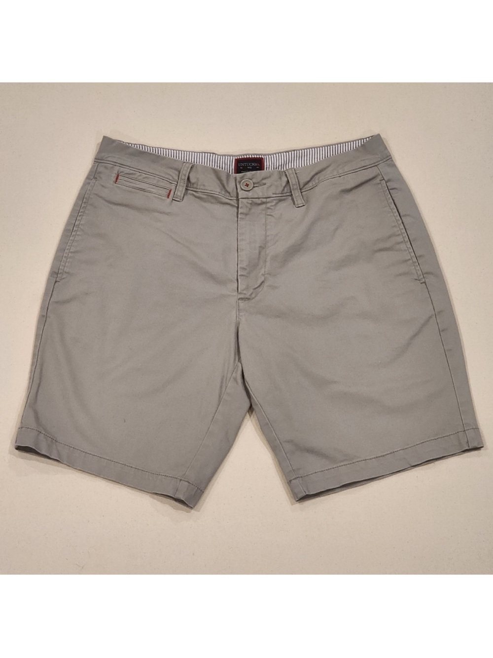 UNTUCKit Chino Shorts 32